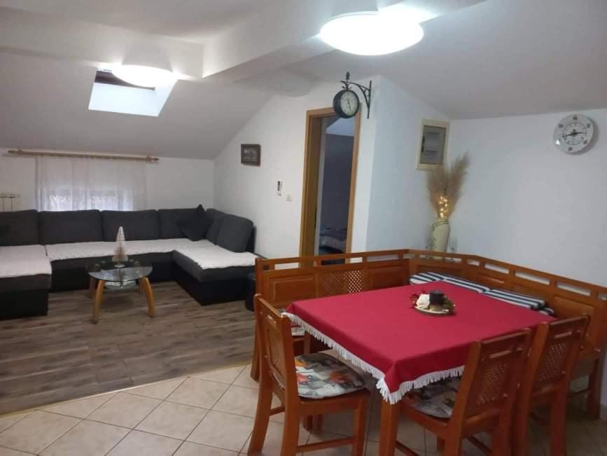 Apartmaji Soncek Ізола Екстер'єр фото